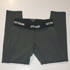 IVY PARK V Midi Sculp Capri Leggings size XXS
